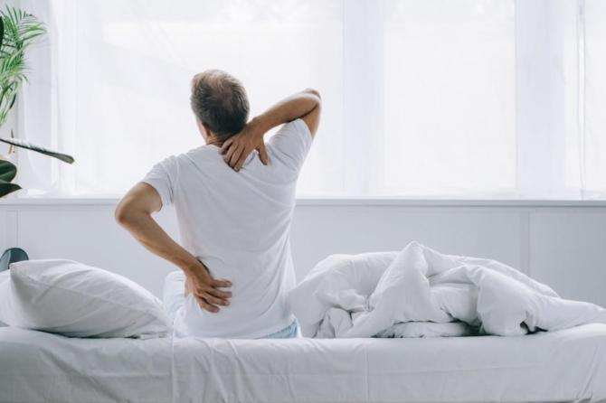 7 priežastys kodėl jus ištiko staigus nugaros skausmas